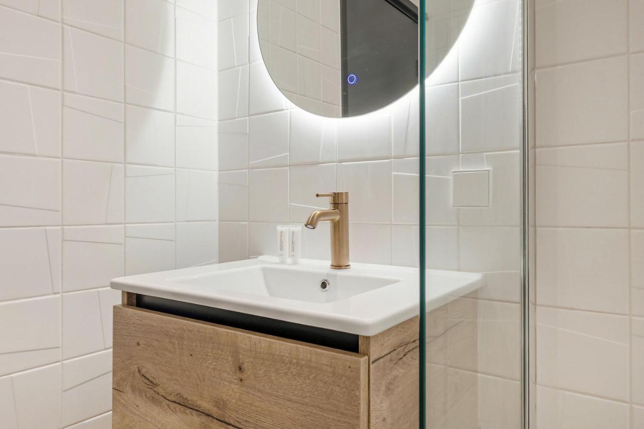 Bens The Walton Apartment Amsterdam Exterior photo